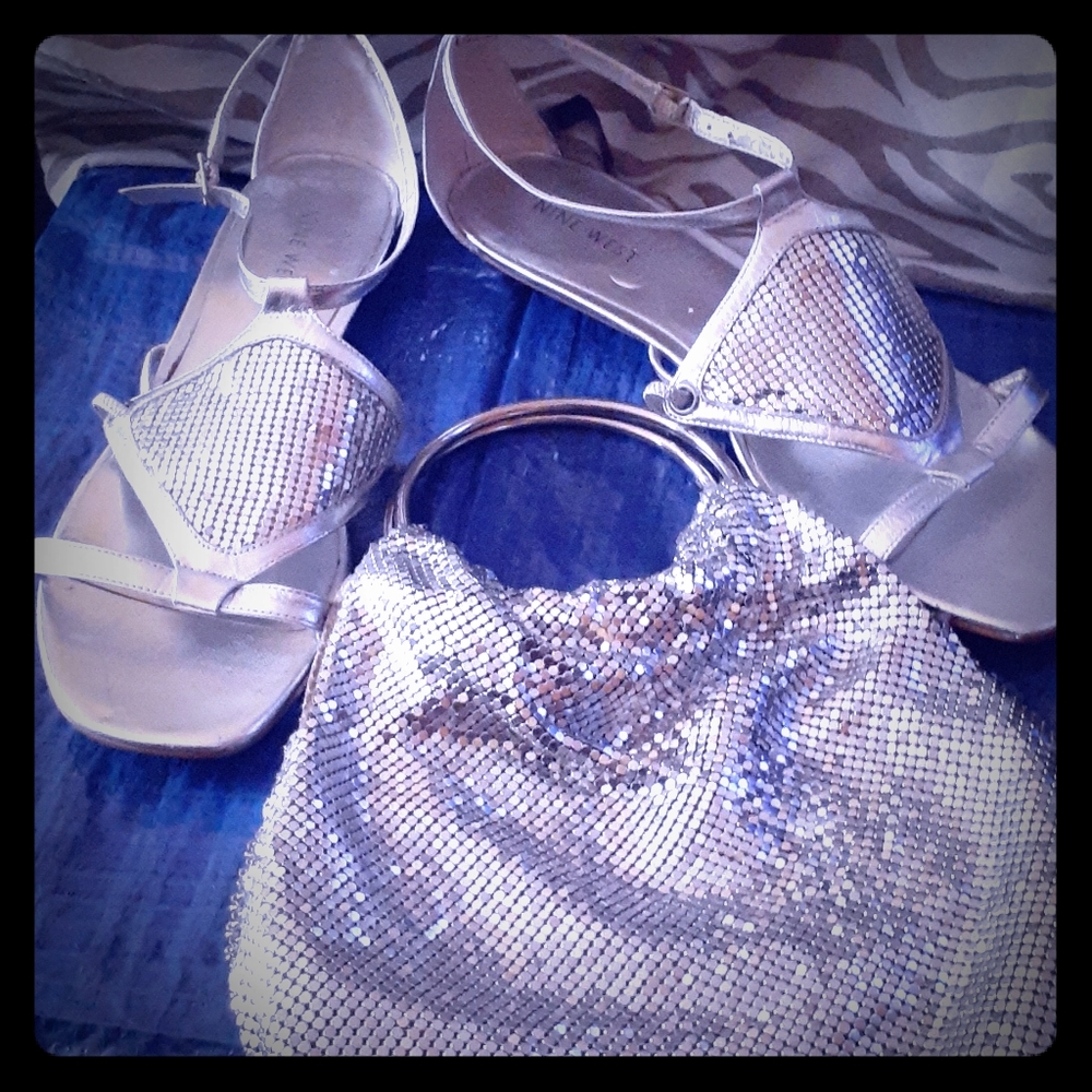 Shors and purse set